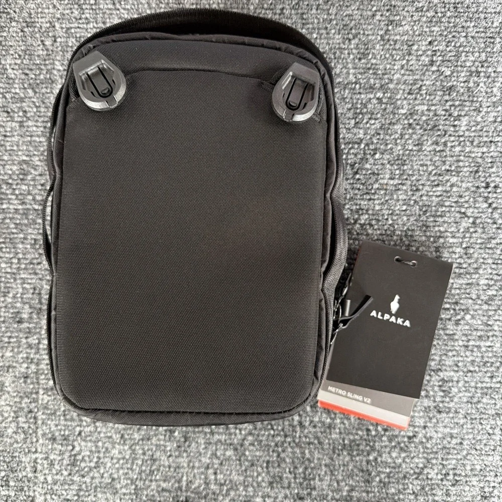 ALPAKA METRO SLING V2 Black Axoflux 300D 2.5L Crossbody Sling Tech Bag w/ Strap